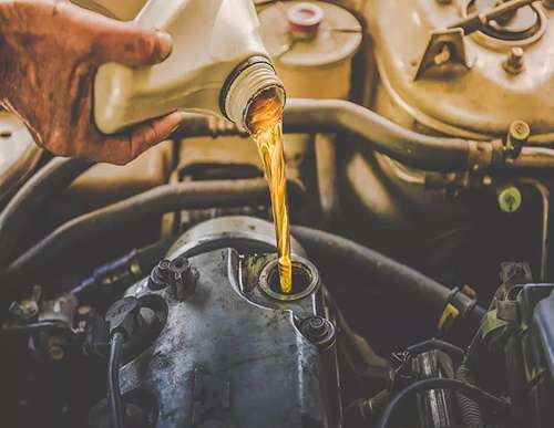 بررسی حجم روغن موتور انواع کامیون
