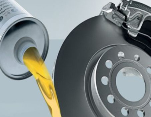 تعویض روغن ترمز ماشین سنگین