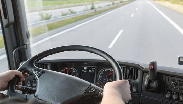 علت کشیدن فرمان به یک طرف چیست