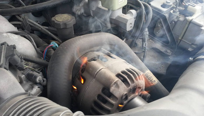 خرابی دینام چه علائمی دارد