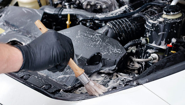 شستشوی موتور ماشین با نوشابه