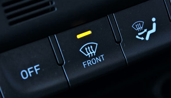 علت بخار شیشه ماشین در باران